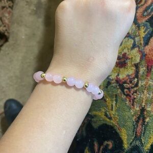 Light pink glass bead bracelet